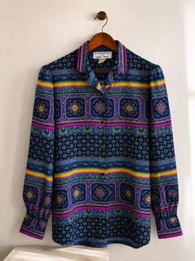 Vintage Kuwait Airways Flight Attendant Uniform Blouse Airline Collectible 42